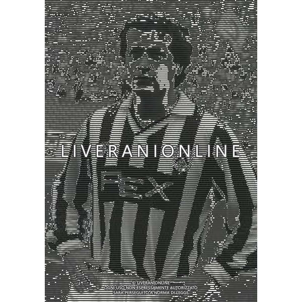 RETROSPETTIVA GIUSEPPE DOSSENA CALCIATORE NELLA FOTO GIUSEPPE DOSSENA CON LA MAGLIA DELL \'UDINESE CALCIO AG ALDO LIVERANI SAS