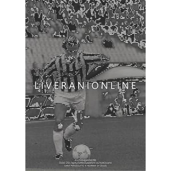 RETROSPETTIVA GIUSEPPE DOSSENA CALCIATORE NELLA FOTO GIUSEPPE DOSSENA CON LA MAGLIA DELL \'UDINESE CALCIO AG ALDO LIVERANI SAS