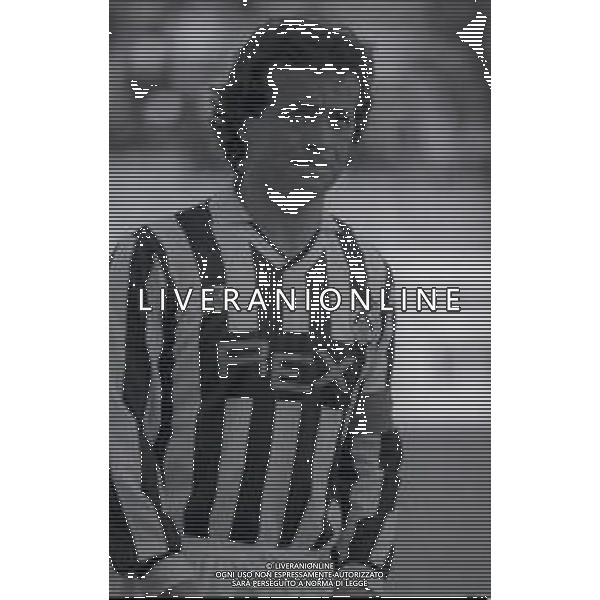 RETROSPETTIVA GIUSEPPE DOSSENA CALCIATORE NELLA FOTO GIUSEPPE DOSSENA CON LA MAGLIA DELL \'UDINESE CALCIO AG ALDO LIVERANI SAS