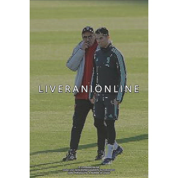 Torino 25.11.2019 Continassa Allenamento rifinitura Champions League Juventus Atletico Madrid ©Viganti/Agenzia Aldo Liverani Nella foto: maurizio sarri e cristiano ronaldo ©/AGENZIA ALDO LIVERANI SAS