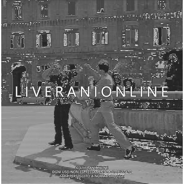 Torneo Internazionale di Musica Leggera, Palazzetto dello Sport di Pesaro Luglio 1969 - RETROSPETTIVA Nella foto Mino Reitano con Paolo Mengoli ©Archivio Giovanni Liverani/AGENZIA ALDO LIVERANI SAS