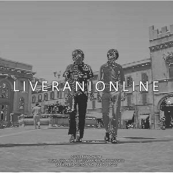 Torneo Internazionale di Musica Leggera, Palazzetto dello Sport di Pesaro Luglio 1969 - RETROSPETTIVA Nella foto Mino Reitano con Paolo Mengoli ©Archivio Giovanni Liverani/AGENZIA ALDO LIVERANI SAS