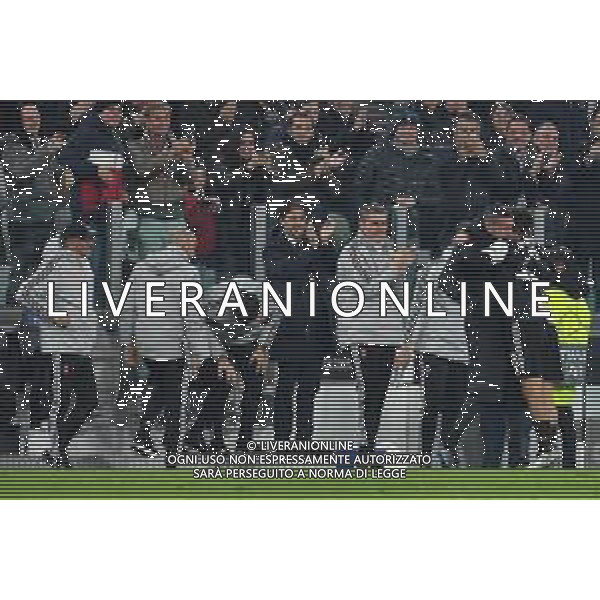 Torino 26.11.2019 Stadio Allianz Stadium Juventus vs Atletico Madrid Gruppo D Giornata 5 di 6 ©Falzone/Agenzia Aldo Liverani Nella foto : Esultanza gol di Paulo Dybala co staff e Merih Demiral