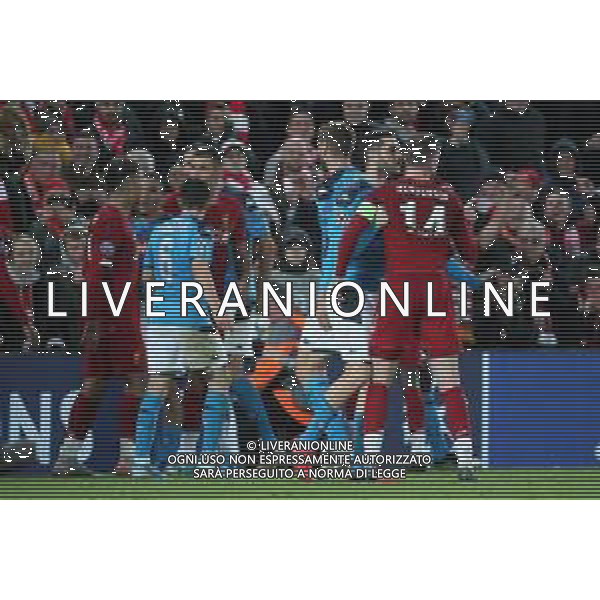 LIVERPOOL - NAPOLI CHAMPIONS LEAGUE 27.11.2019 NELLA FOTO: PROTESTE IN CAMPO DEI GIOCATORI KOSTAS MANOLAS, JORDAN HENDERSON ©MOSCA/AGENZIA ALDO LIVERANI SAS