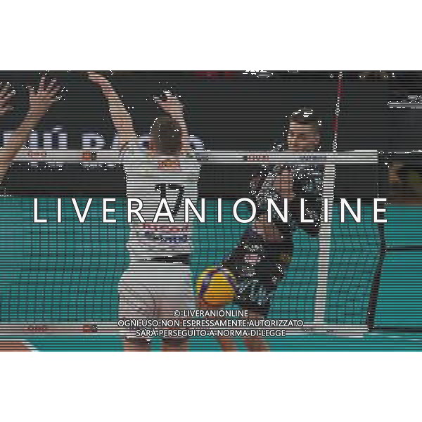 Campionato Italiano di Volley Superlega Serie A 2019/2020 Perugia, Italia 27/11/2019 Sir Safety Conad Perugia vs Globo Banca Popolare del Frusinate Sora Nella foto: robert taht (n.6 schiacciatore sir safety conad perugia) schiaccia FOTO LORIS CERQUIGLINI-ALESSIO MARINI-AG ALDO LIVERANI SAS