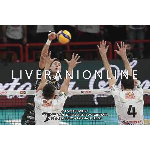 Campionato Italiano di Volley Superlega Serie A 2019/2020 Perugia, Italia 27/11/2019 Sir Safety Conad Perugia vs Globo Banca Popolare del Frusinate Sora Nella foto: aleksandar atanasijevic (n.14 opposto sir safety conad perugia) schiaccia FOTO LORIS CERQUIGLINI-ALESSIO MARINI-AG ALDO LIVERANI SAS