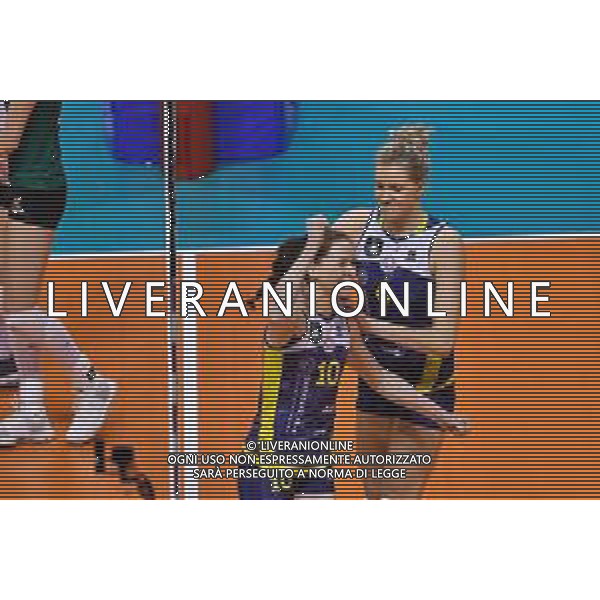 Volley Champions League Women 2019/2020 Scandicci, Italia 27/11/2019 Savino Del Bene Scandicci vs Lokomotiv Kaliningrad Nella foto: Lonneke Sloetjes (Savino Del Bene Scandicci) e Agnieszka Kakolewska (Savino Del Bene Scandicci) esultano FOTO LISA GUGLIELMI-ALESSIO MARINI-AG ALDO LIVERANI SAS