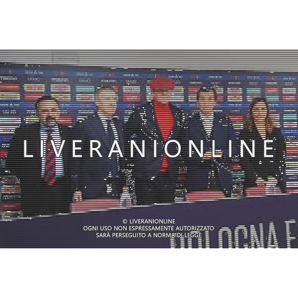 Conferenza stampa di Sinisa Mihajlovic dove parla della malattia dopo il trapianto, a sorpresa sono arrivati anche i suoi giocatori, Bologna 29.11.2019 Nella foto con Claudio Fenucci, Amministratore Delegato e i medici dell\'Ospedale Sant\'Orsola che lo ha in cura ©OPTIMAFOTO/AGENZIA ALDO LIVERANI SAS