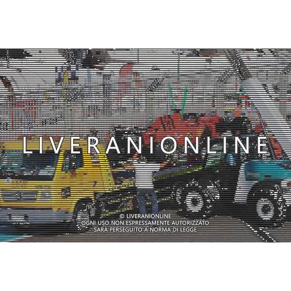 The Ferrari SF90 of Sebastian Vettel (GER) Ferrari is recovered back to the pits on the back of a truck in the first practice session. 29.11.2019. Formula 1 World Championship, Rd 21, Abu Dhabi Grand Prix, Yas Marina Circuit, Abu Dhabi, Practice Day. ©/AGENZIA ALDO LIVERANI SAS - ITALY ONLY EDITORIAL USE ONLY - - GP F1 ABU DHABI PROVE LIBERE 29.11.2019