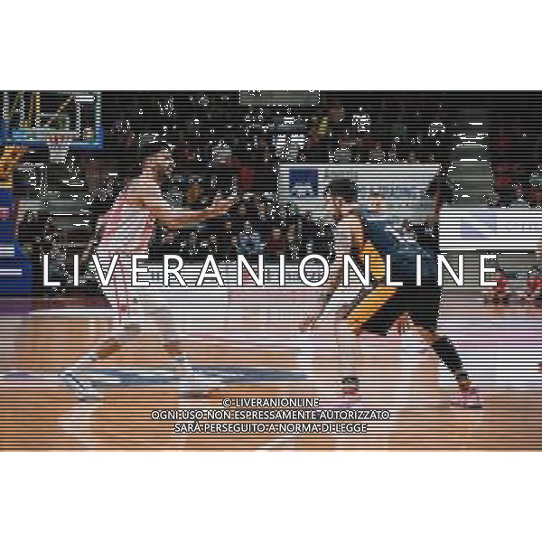 Campionato di Basket Serie A 2019/2020 Varese, Italia 01/12/2019 Openjobmetis Varese vs Virtus Roma Nella foto: palleggio di tambone FOTO ALESSANDRO NEGRINI-AG ALDO LIVERANI SAS
