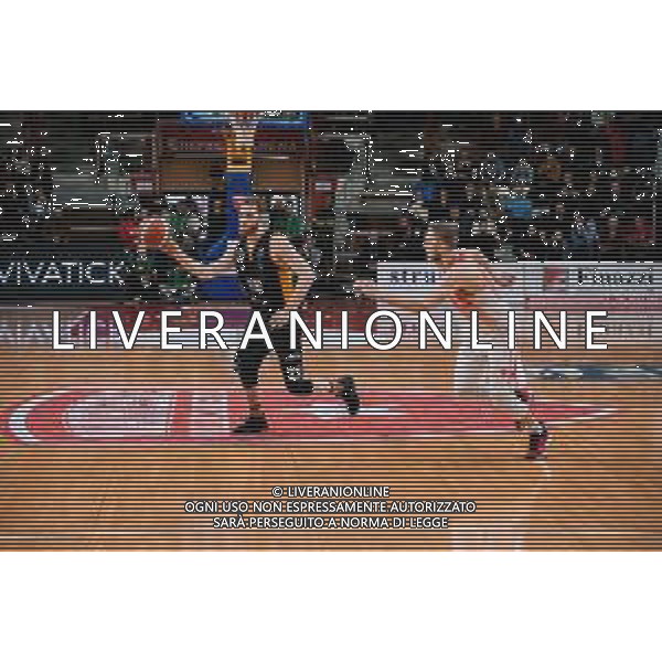 Campionato di Basket Serie A 2019/2020 Varese, Italia 01/12/2019 Openjobmetis Varese vs Virtus Roma Nella foto: passaggio di pini FOTO ALESSANDRO NEGRINI-AG ALDO LIVERANI SAS