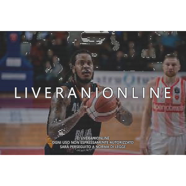 Campionato di Basket Serie A 2019/2020 Varese, Italia 01/12/2019 Openjobmetis Varese vs Virtus Roma Nella foto: jefferson al tiro libero FOTO ALESSANDRO NEGRINI-AG ALDO LIVERANI SAS