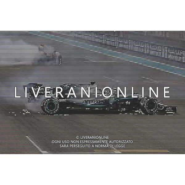 Lewis Hamilton (GBR), Mercedes AMG F1 and Max Verstappen (NLD), Red Bull Racing 01.12.2019. Formula 1 World Championship, Rd 21, Abu Dhabi Grand Prix, Yas Marina Circuit, Abu Dhabi, Race Day. AG ALDO LIVERANI SAS-ONLY ITALY