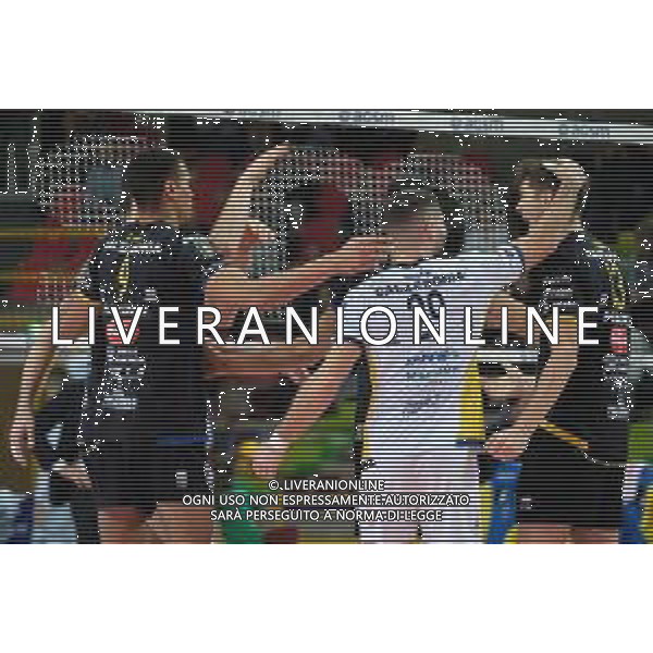 Campionato Italiano di Volley Superlega Serie A 2019/2020 Verona, Italia 01/12/2019 Calzedonia Verona vs Top Volley Latina Nella foto: Esultanza Calzedonia Verona foto roberto tommasini-alessio marini-ag aldo liverani sas