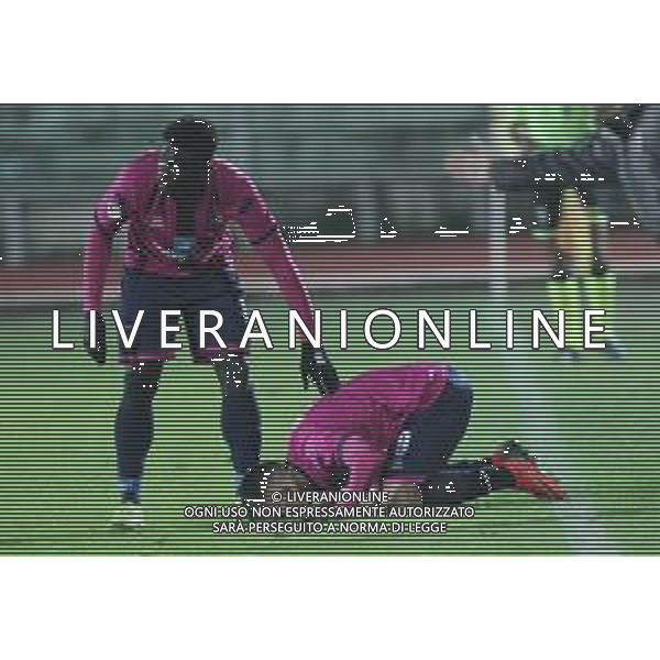 IMOLA 01 12 2019 IMOLESE CALCIO-SAMBENEDETTESE SERIE C NELLA FOTO PREGHIERA DI DARDAN VUTHAJ CON NGISSAH BISMARK DOPO GOL DI VUTHAJ FOTO GIANNI SANNA-AG ALDO LIVERANI SAS