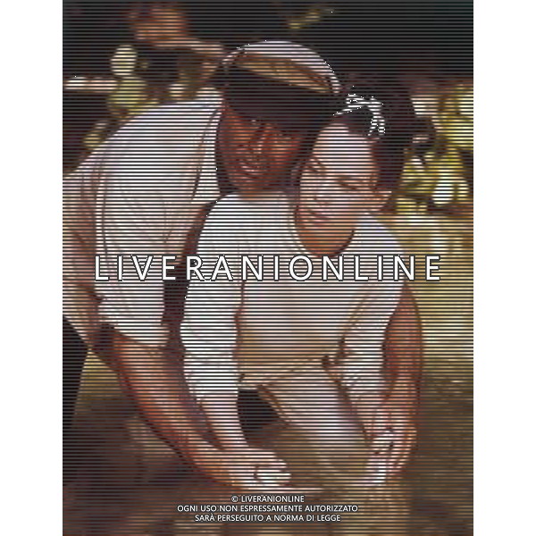 RETROSPETTIVA CARY GRANT ATTORE NELLA FOTO CARY GRANT CON LESLIE CARON AG ALDO LIVERANI SAS