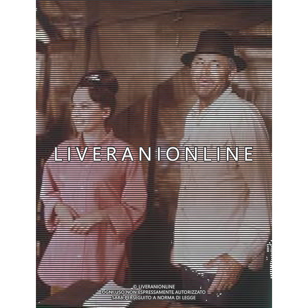 RETROSPETTIVA CARY GRANT ATTORE NELLA FOTO CARY GRANT CON LESLIE CARON AG ALDO LIVERANI SAS
