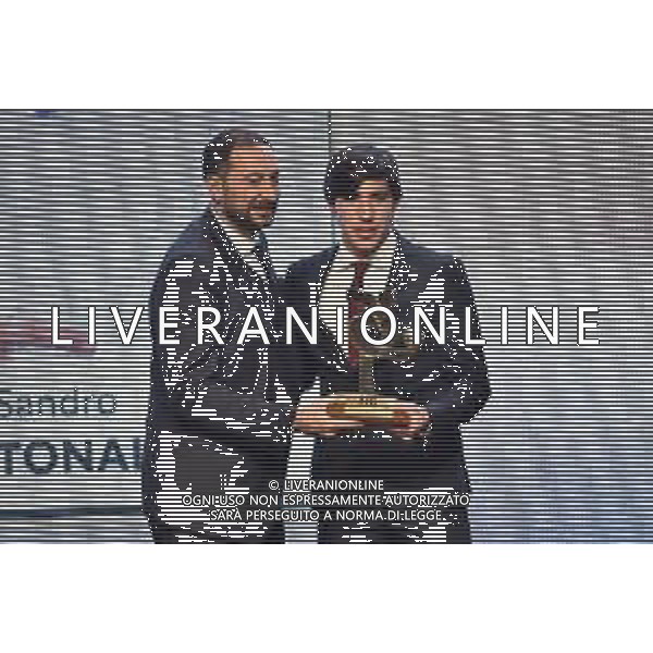 Mark Iuliano SX premia Sandro Tonali come miglior giovane della Serie B Gran Gala’ del Calcio Milano 2-12-2019 Megawatt Court foto Roberto Garavaglia - ag. Aldo Liverani sas