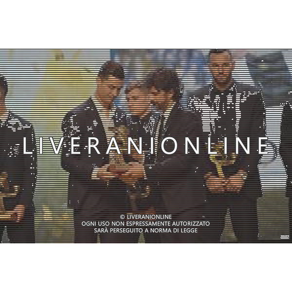 Cristiano Ronaldo (Juventus) miglior giocatore dello scorso campionato premiato da Damiano Tommasi presidente dell’AIC Gran Gala’ del Calcio Milano 2-12-2019 Megawatt Court foto Roberto Garavaglia - ag. Aldo Liverani sas