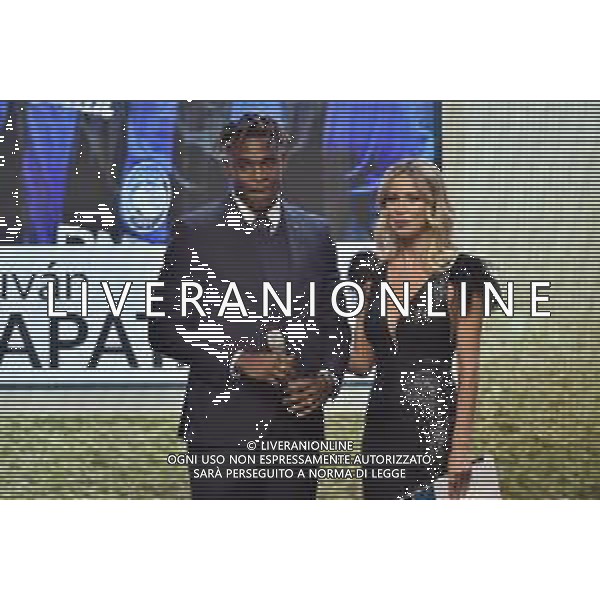 Duvan Zapata (Atalanta) con Diletta Leotta Gran Gala’ del Calcio Milano 2-12-2019 Megawatt Court foto Roberto Garavaglia - ag. Aldo Liverani sas
