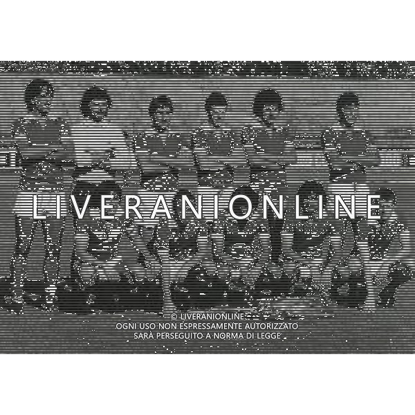 RETROSPETTIVA FRANCESCO GUIDOLIN CALCIATORE E ALLENATORE NELLA FOTO FRANCESCO GUIDOLIN NELLA FORMAZIONE DEL VERONA CALCIO AG ALDO LIVERANI SAS