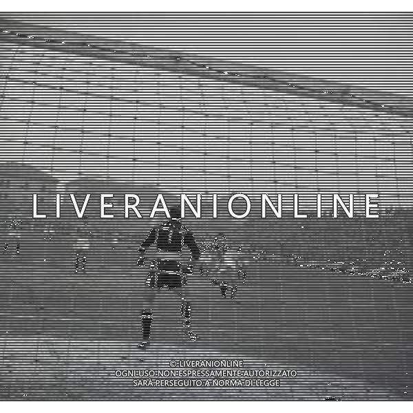 06-11-1955 LEGNANO -CAMPIONATO DI CALCIO DI SERIE B LEGNANO UDINESE 2-2 NELLA FOTO AZIONE DI GIOCO AG ALDO LIVERANI SAS