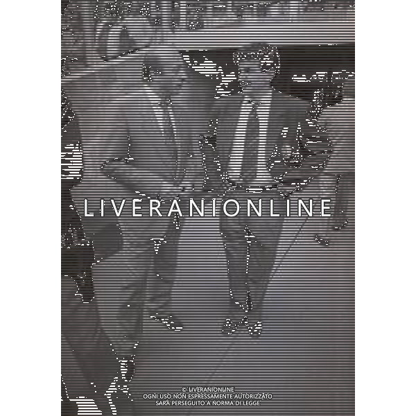 RETROSPETTIVA LUCIANO MOGGI DIRIGENTE SPORTIVO NELLA FOTO LUCIANO MOGGI NELL\'ANNO 1990-1991 DIRIGENTE AL TORINO CALCIO CON EMILIANO MONDONICO AG ALDO LIVERANI SAS
