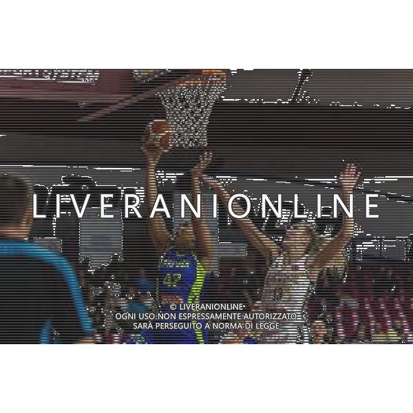 Basket Euroleague Women 2019/2020 Venezia, Italia 04/12/2019 Reyer Venezia vs ZVVZ USK Praha Nella foto: Brionna Jones del ZVVZ USK Praha in azione con Gintare Petronyte dell’Umana Reyer Venezia FOTO MATTIA RADONI-ALESSIO MARINI-AG ALDO LIVERANI SAS