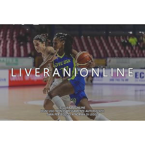 Basket Euroleague Women 2019/2020 Venezia, Italia 04/12/2019 Reyer Venezia vs ZVVZ USK Praha Nella foto: Valeriane Vukosavljevic del ZVVZ USK Praha in azione con Gaia Gorini dell’Umana Reyer Venezia FOTO MATTIA RADONI-ALESSIO MARINI-AG ALDO LIVERANI SAS