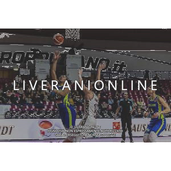 Basket Euroleague Women 2019/2020 Venezia, Italia 04/12/2019 Reyer Venezia vs ZVVZ USK Praha Nella foto: Alyssa Thomas del ZVVZ USK Praha in azione con Avete Steinberga dell’Umana Reyer Venezia FOTO MATTIA RADONI-ALESSIO MARINI-AG ALDO LIVERANI SAS