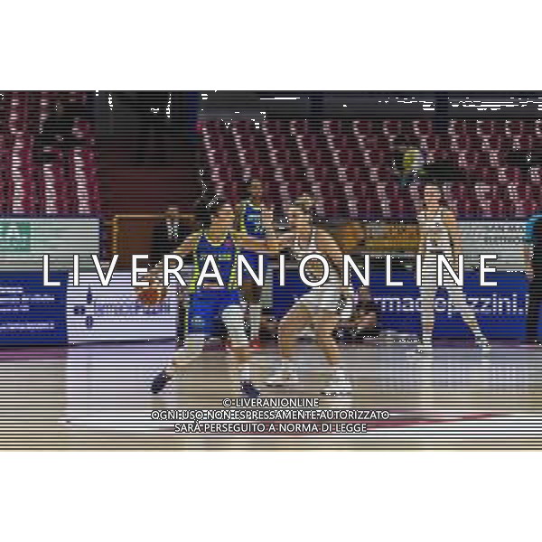 Basket Euroleague Women 2019/2020 Venezia, Italia 04/12/2019 Reyer Venezia vs ZVVZ USK Praha Nella foto: Cristina Ouvina del ZVVZ USK Praha in azione con Debora Carangelo dell’Umana Reyer Venezia FOTO MATTIA RADONI-ALESSIO MARINI-AG ALDO LIVERANI SAS