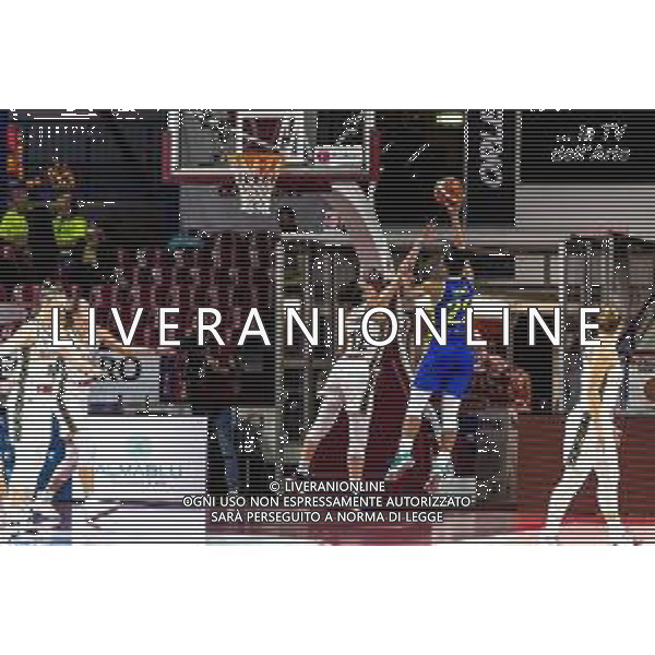Basket Euroleague Women 2019/2020 Venezia, Italia 04/12/2019 Reyer Venezia vs ZVVZ USK Praha Nella foto: Alyssa Thomas del ZVVZ USK Praha in azione con Avete Steinberga dell’Umana Reyer Venezia FOTO MATTIA RADONI-ALESSIO MARINI-AG ALDO LIVERANI SAS