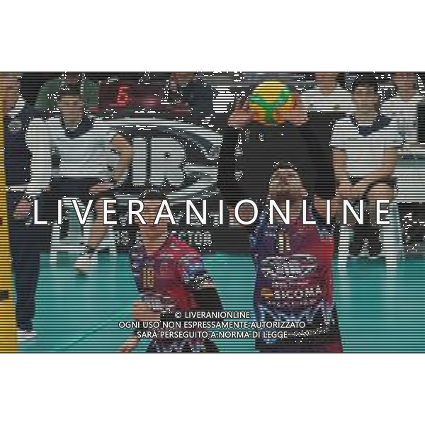 Volley Champions League Men 2019/2020 Perugia, Italia 04/12/2019 Sir Sicoma Monini Perugia vs Benfica Lisbona Nella foto: tzimafei zhukouski (n.11 palleggiatore sir safety conad perugia) alza FOTO LORIS CERQUIGLINI-ALESSIO MARINI-AG ALDO LIVERANI SAS