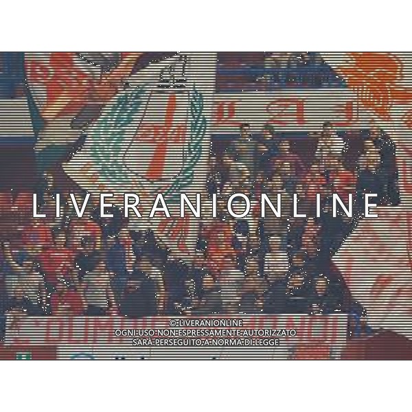 Basket EuroLeague 2019/2020 Milano, Italia 05/12/2019 AX Armani Exchange Milano-Crvena Zvezda Mts Belgrado Nella foto: Tifosi di Milano al Forum di Milano in occasione della partita della loro squadra con l\' AX Armani Olimpia Milano FOTO SAVINO PAOLELLA-ALESSIO MARINI-AG ALDO LIVERANI SAS