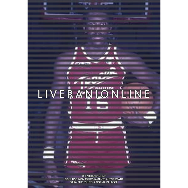 RETROSPETTIVA BOB MC ADOO GIOCATORE BASKET NELLA FOTO BOB MC ADOO CON LA MAGLIA DELLA TRACER MILANO NELL\'ANNO 1986-1987 AG ALDO LIVERANI SAS