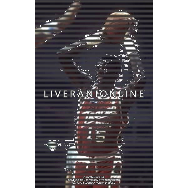 RETROSPETTIVA BOB MC ADOO GIOCATORE BASKET NELLA FOTO BOB MC ADOO CON LA MAGLIA DELLA TRACER MILANO NELL\'ANNO 1986-1987 AG ALDO LIVERANI SAS