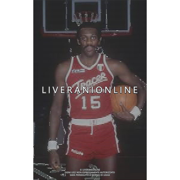 RETROSPETTIVA BOB MC ADOO GIOCATORE BASKET NELLA FOTO BOB MC ADOO CON LA MAGLIA DELLA TRACER MILANO NELL\'ANNO 1986-1987 AG ALDO LIVERANI SAS