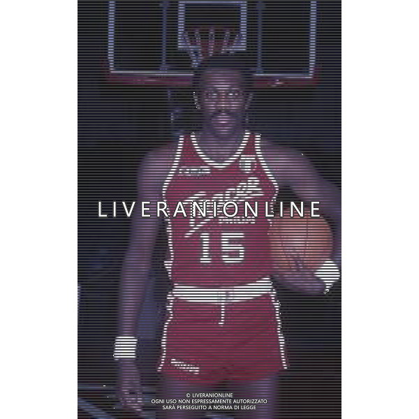 RETROSPETTIVA BOB MC ADOO GIOCATORE BASKET NELLA FOTO BOB MC ADOO CON LA MAGLIA DELLA TRACER MILANO NELL\'ANNO 1986-1987 AG ALDO LIVERANI SAS