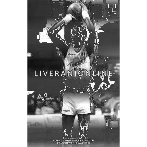 RETROSPETTIVA BOB MC ADOO GIOCATORE BASKET NELLA FOTO BOB MC ADOO CON LA MAGLIA DELLA TRACER MILANO NELL\'ANNO 1986-1987 AG ALDO LIVERANI SAS