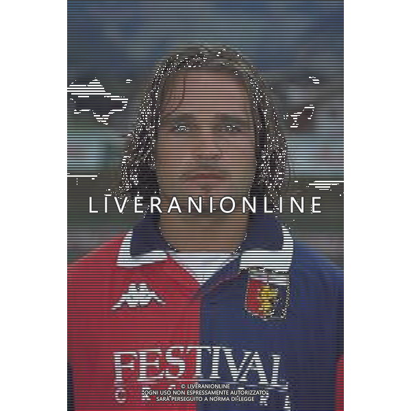 PRIMI PIANI ROSA GENOA CALCIO 1999-2000 NELLA FOTO ALESSIO PIRRI AG ALDO LIVERANI SAS