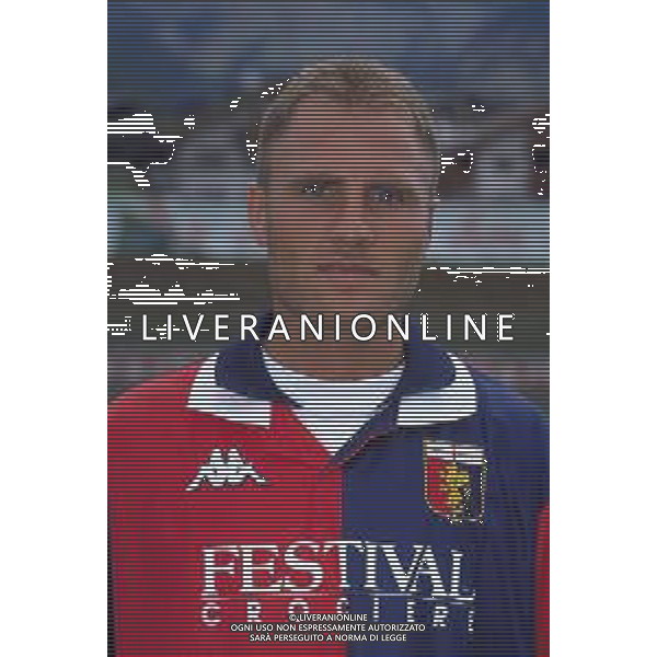 PRIMI PIANI ROSA GENOA CALCIO 1999-2000 NELLA FOTO GENNARO RUOTOLO AG ALDO LIVERANI SAS 