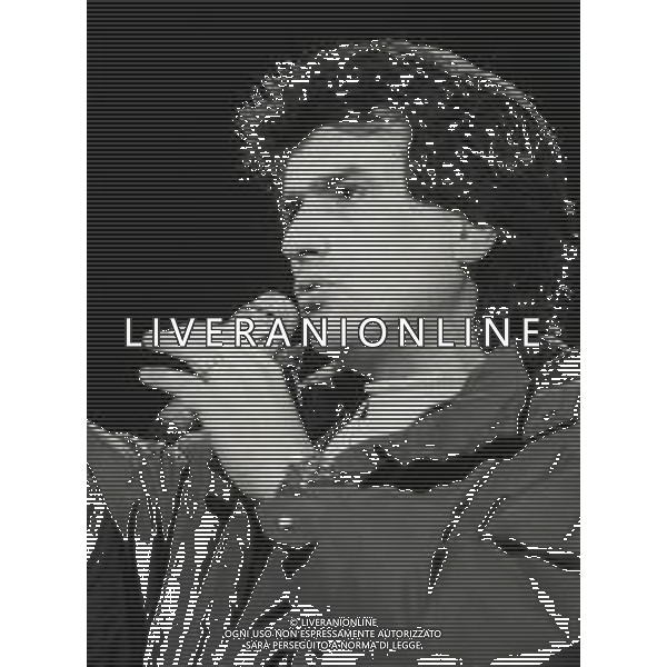 RETROSPETTIVA TOTO CUTUGNO CANTANTE NELLA FOTO TOTO CUTUGNO AL FESTIVAL DI SANREMO NELL\'ANNO 1990 AG ALDO LIVERANI SAS
