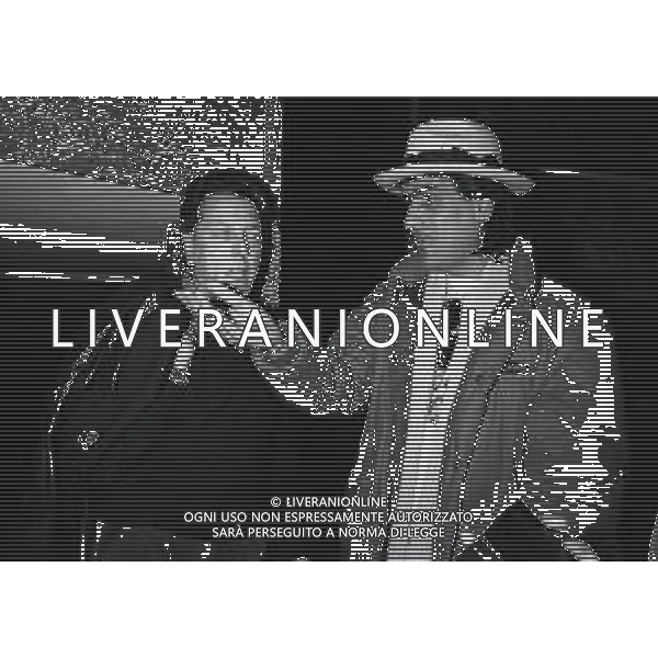 RETROSPETTIVA TOTO CUTUGNO CANTANTE NELLA FOTO TOTO CUTUGNO AL FESTIVAL DI SANREMO NELL\'ANNO 1986 AG ALDO LIVERANI SAS