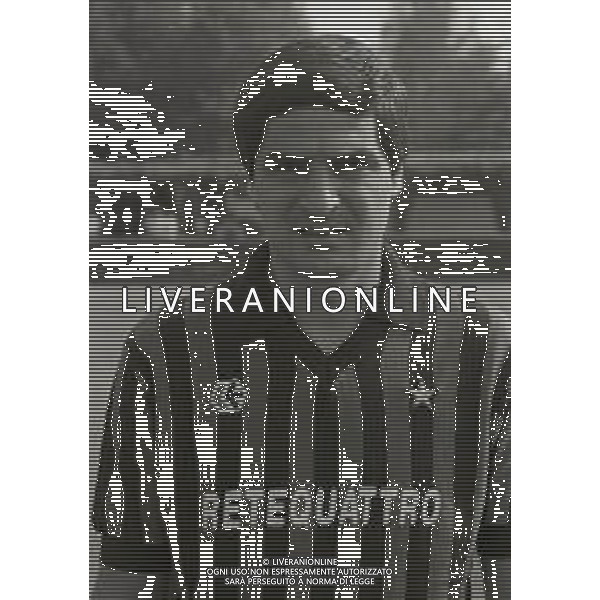 RETROSPETTIVA AGOSTINO DI BARTOLOMEI CALCIATORE NELLA FOTO AGOSTINO DI BARTOLOMEI NELL\'ANNO 1984-1985 CON LA MAGLIA DEL MILAN AG ALDO LIVERANI SAS
