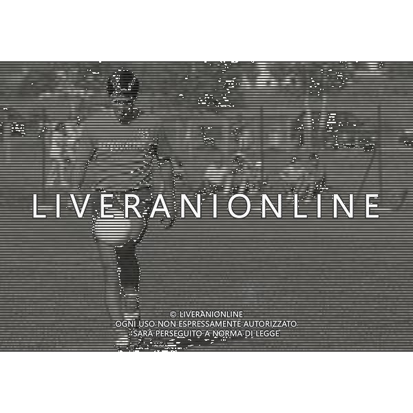 RETROSPETTIVA AGOSTINO DI BARTOLOMEI CALCIATORE NELLA FOTO AGOSTINO DI BARTOLOMEI NELL\'ANNO 1984-1985 IN ALLENAMENTO CON IL MILAN AG ALDO LIVERANI SAS