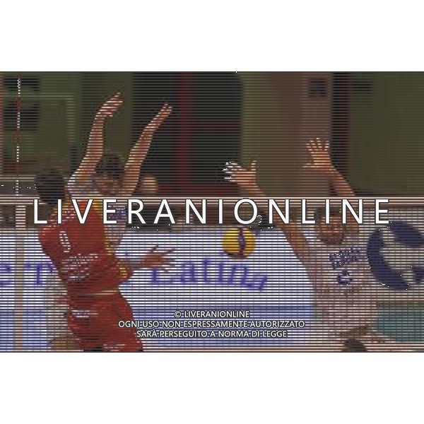 Campionato Italiano di Volley Superlega Serie A 2019/2020 Latina, Italia 08/12/2019 Top Volley Cisterna vs Tonno Callipo Calabria Vibo Valentia Nella foto: muro Top Volley Latina FOTO LUIGI MARIANI-ALESSIO MARINI-AG ALDO LIVERANI SAS