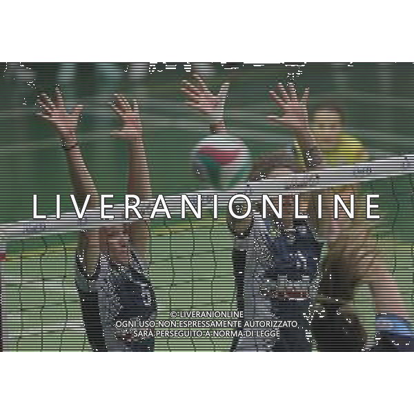 IMOLA 08 12 2019 CLAI IMOLA PALLAVOLO-BLU VOLLEY QUARRATA SERIE B1 NELLA FOTO MURO DI SOFIA CAVALLI E BENEDETTA RIZZO IMOLA foto gianni sanna-ag aldo liverani sas