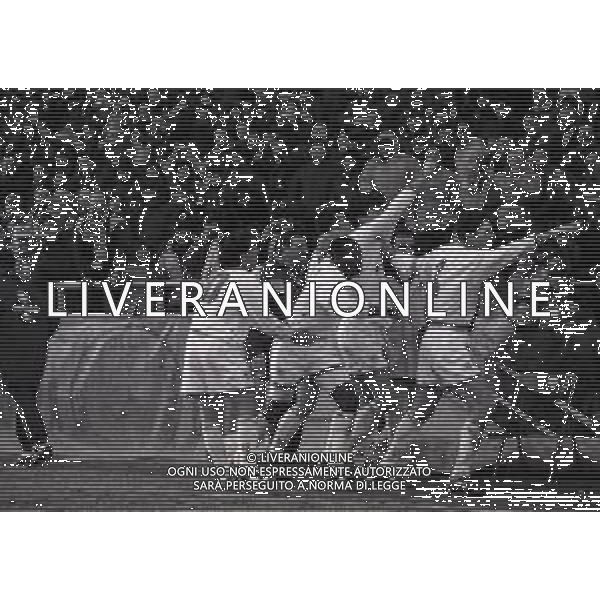 08-01-1995 PARMA-CAMPIONATO DI CALCIO SERIE A PARMA JUVENTUS 1-3 NELLA FOTO ABBRACCI GIOCATORI PARMA DOPO IL GOAL AG ALDO LIVERANI SAS
