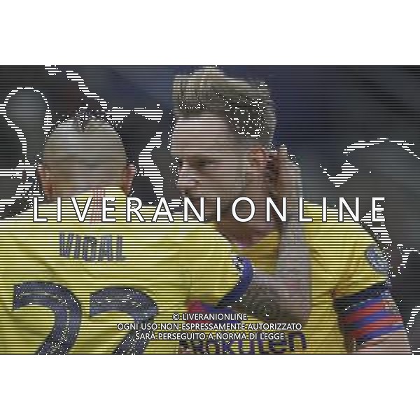 Milano 10-12-2019 Stadio San Siro - Uefa champions League 2019/20 Inter _ Barcellona nella foto: arturo Vidal con Rakitic ©ANTONIO SAIA/AGENZIA ALDO LIVERANI SAS