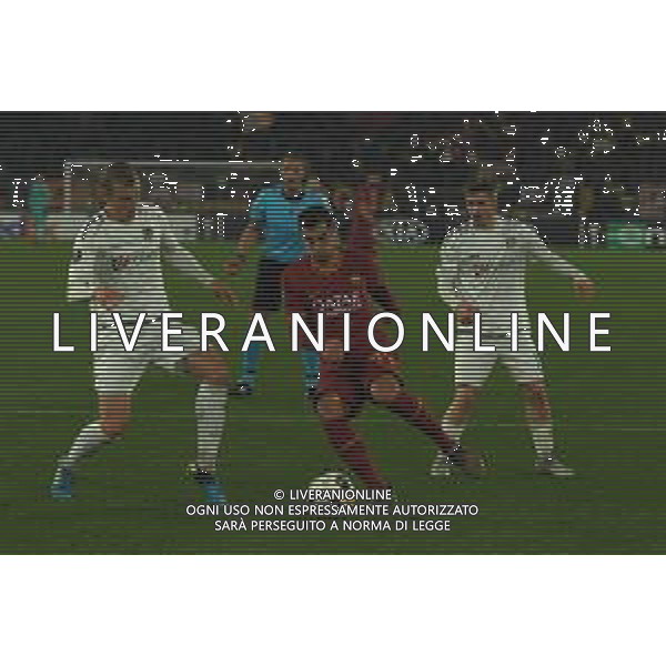 Roma vs Wolfsberg Europa League - 6 giornata Stadio Olimpico - Roma 12-12-2019 nella foto Mkhitaryan e Sprangler ©Federico Gaetano/AGENZIA ALDO LIVERANI SAS